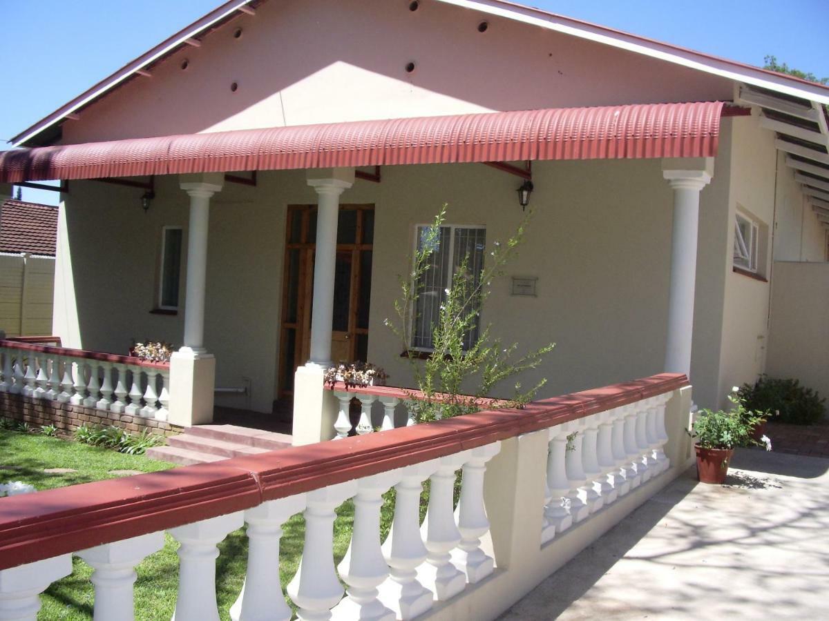 Dee'S Bnb Pretoria-Noord Eksteriør billede